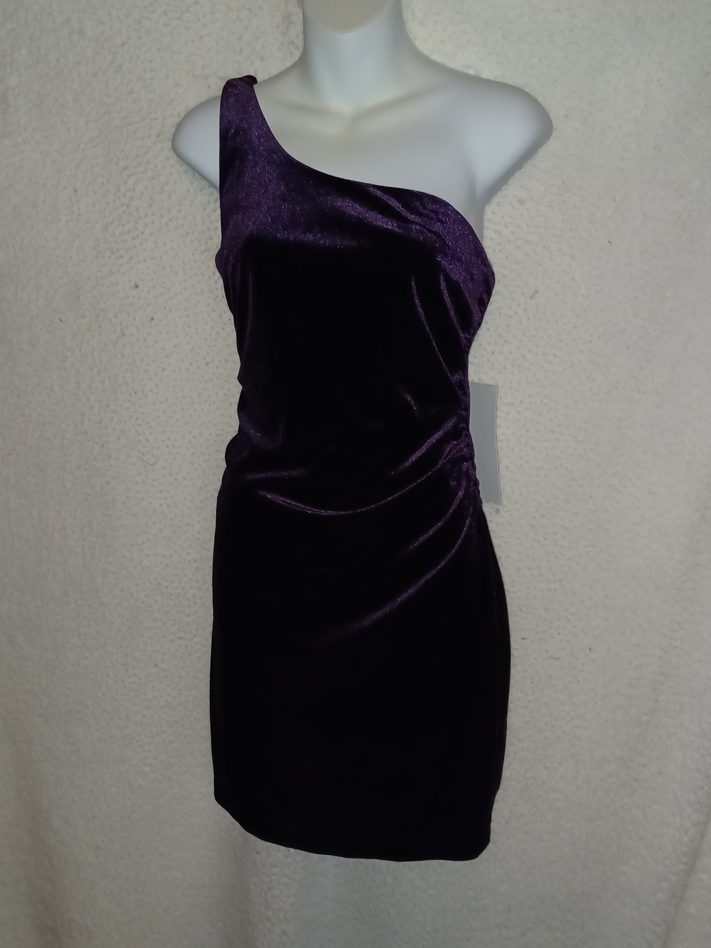 Honey And Rosie Size M One-Shoulder Velvet Cocktail Dress Eggplant Purple (HD)